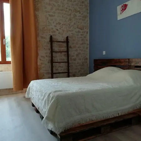 Lou-pere'igor Holiday home