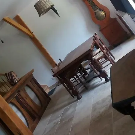 Holiday home Lou-pere'igor Puyvendran